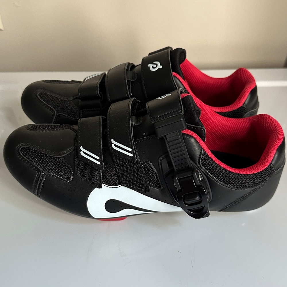 Peloton Shoes - Picture 3 of 6